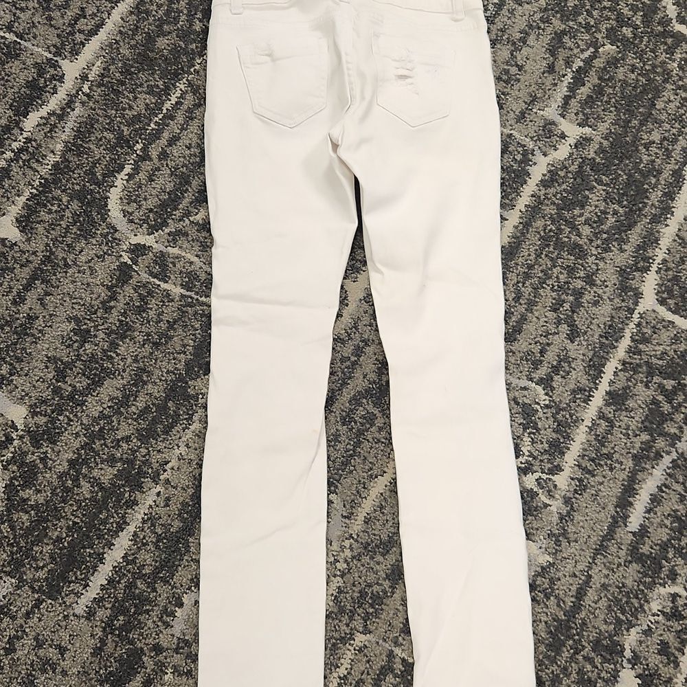VIP Jeans 1/2 - Picture 6 of 8